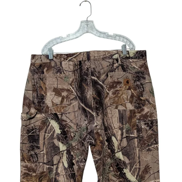 Vintage Carhartt Men's Realtree Camo baggy Carpenter Pants Size 40x30
